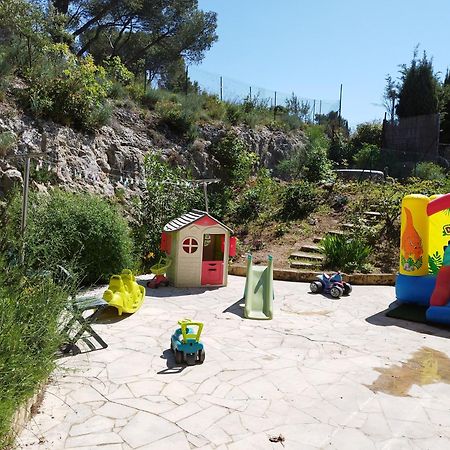 Location Gite En Provence Beaucaire  Esterno foto